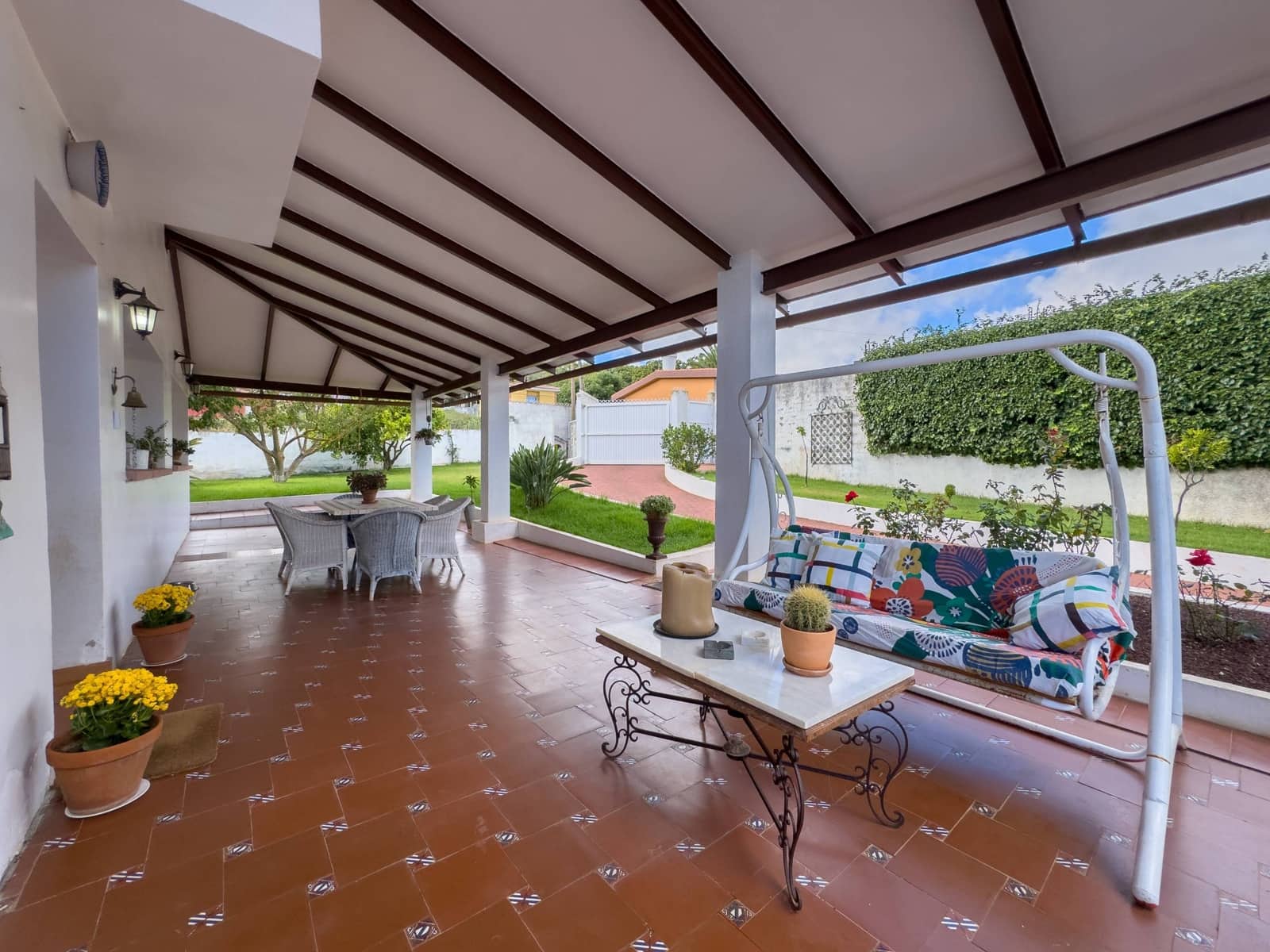 4 bedroom Villa for sale in El Rosario with pool garage - € 999,900 (Ref: 9282218)
