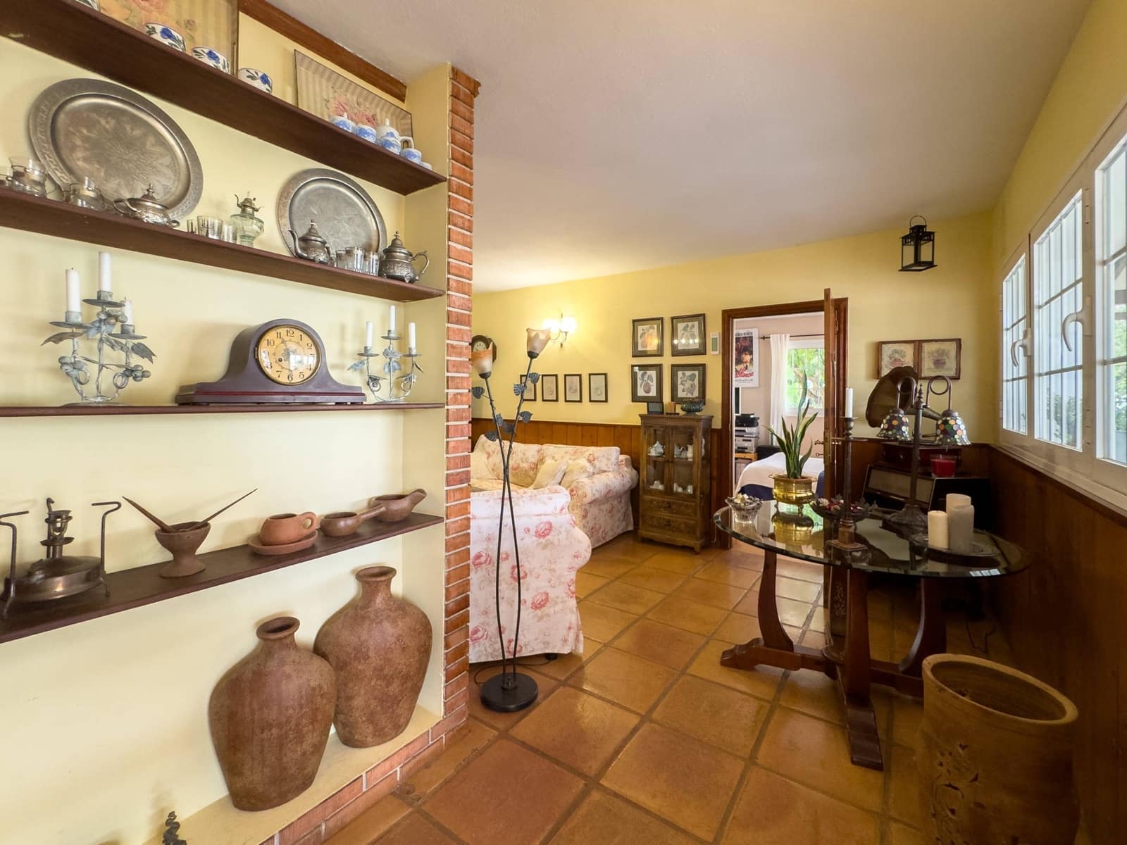 4 bedroom Villa for sale in El Rosario with pool garage - € 999,900 (Ref: 9282218)