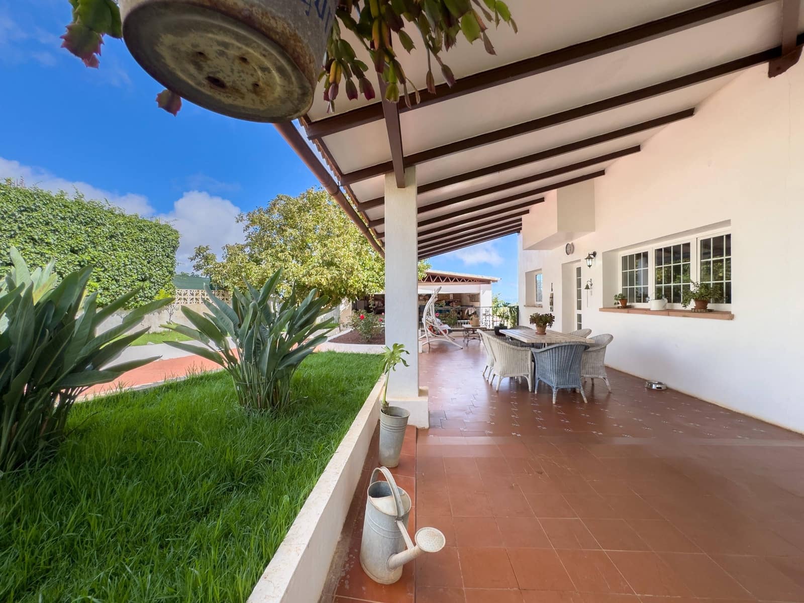 4 bedroom Villa for sale in El Rosario with pool garage - € 999,900 (Ref: 9282218)