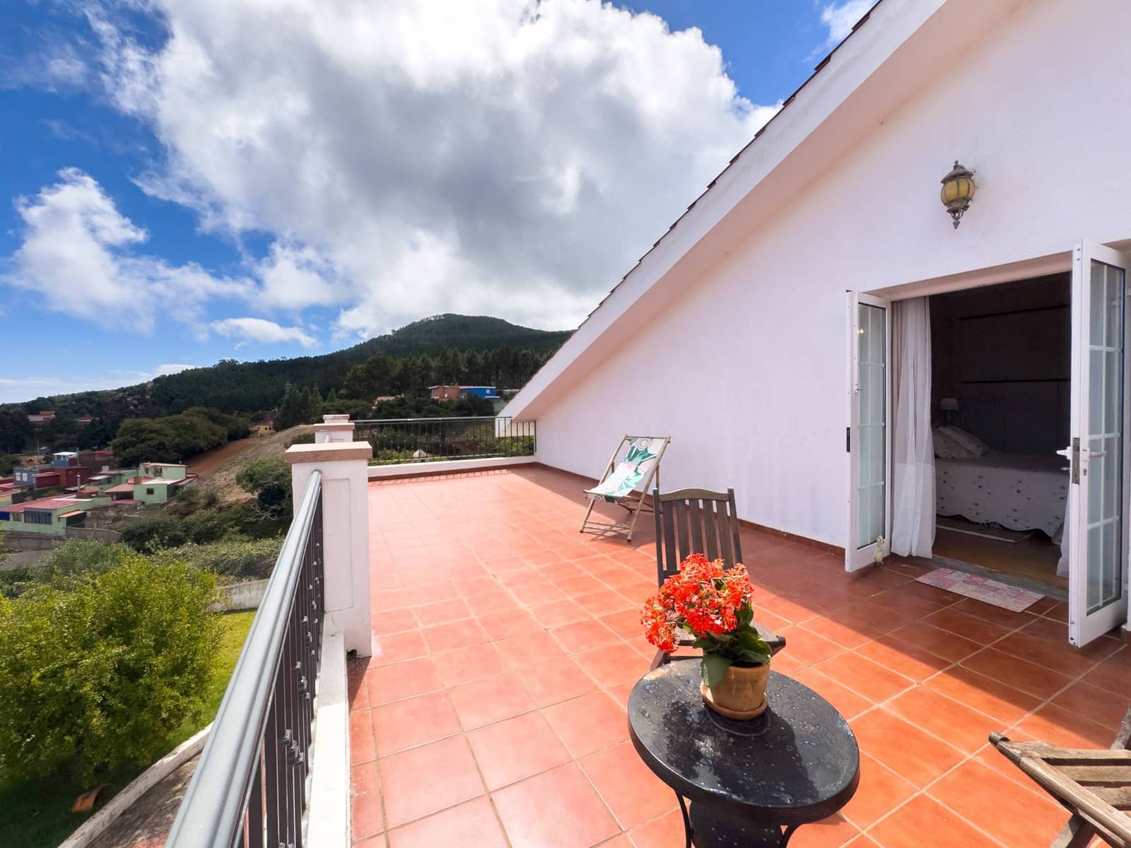 4 bedroom Villa for sale in El Rosario with pool garage - € 999,900 (Ref: 9282218)