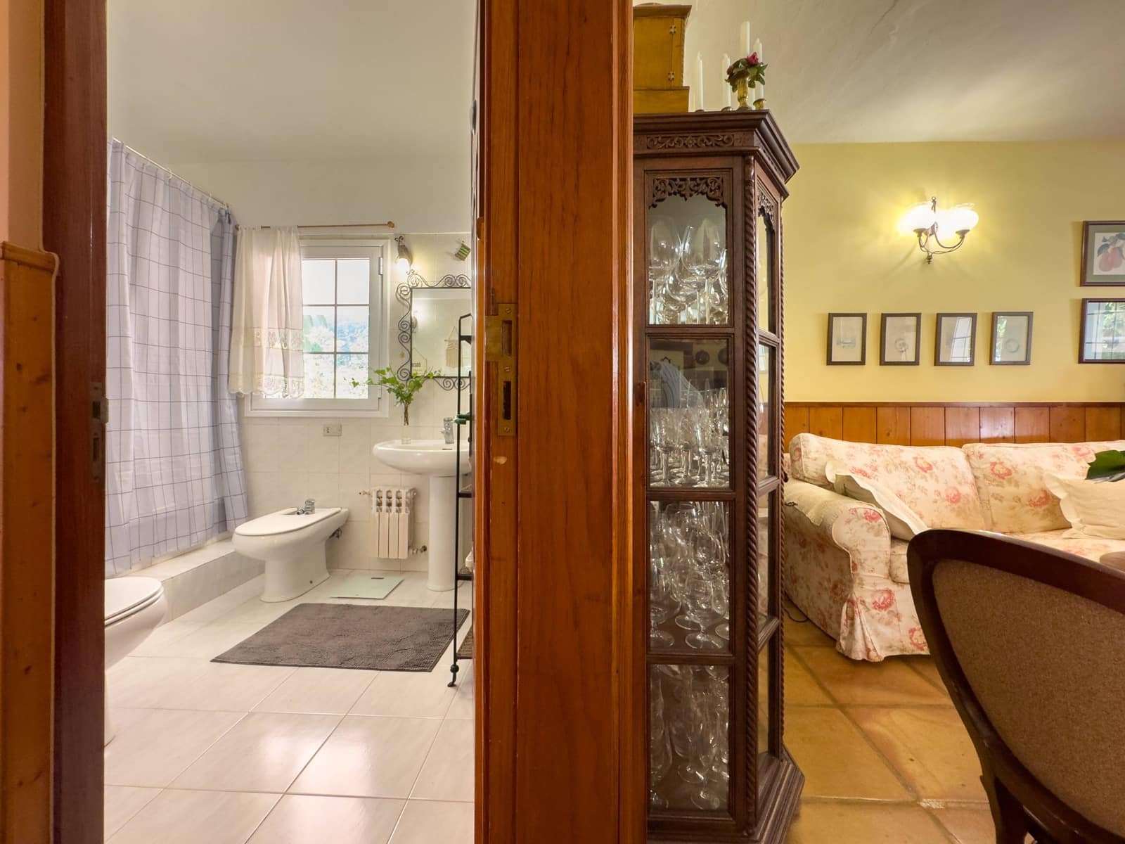 4 bedroom Villa for sale in El Rosario with pool garage - € 999,900 (Ref: 9282218)