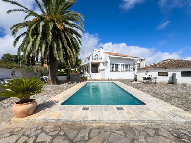 4 soveværelse Villa til salg i El Rosario med swimmingpool garage - € 999.900 (Ref: 9282218)