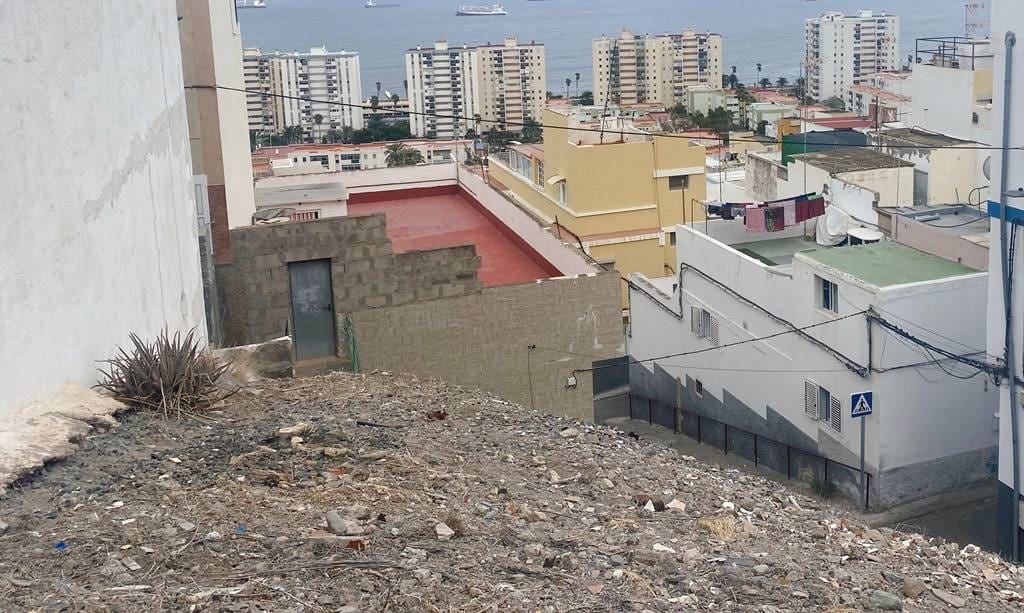 Tomt till salu i Las Palmas de Gran Canaria - 85 000 € (Ref: 9296893)