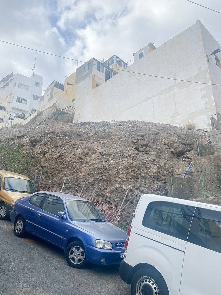 Building Plot for sale in Las Palmas de Gran Canaria - € 85,000 (Ref: 9296893)