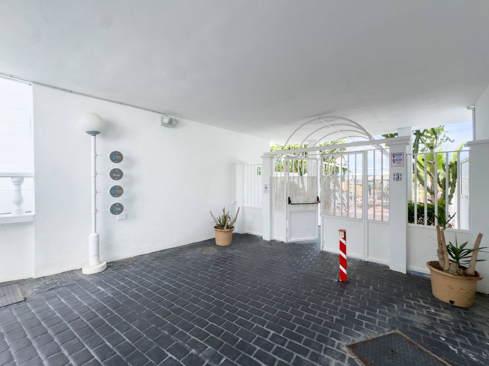 1 quarto Apartamento para venda em Fanabe - 320 000 € (Ref: 9296894)