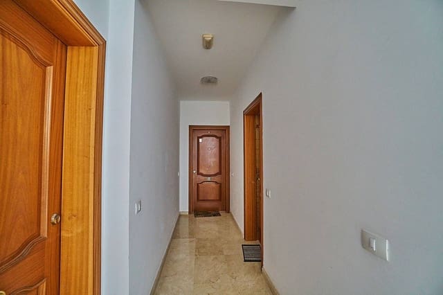 2 makuuhuone Asunto myytävänä paikassa Guanarteme, Las Palmas de Gran Canaria mukana 
autotalli - 257 000 € (Ref: 9308511)