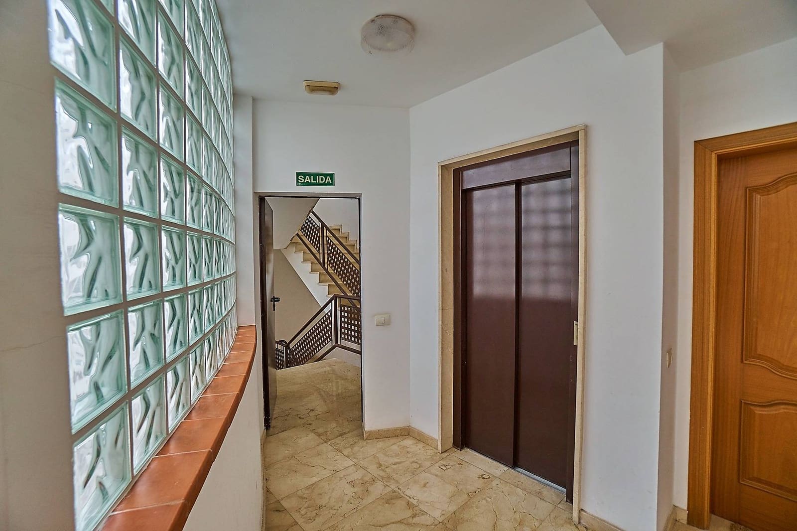 2 Zimmer Wohnung zu verkaufen in Las Palmas de Gran Canaria mit Garage - 257.000 € (Ref: 9308511)