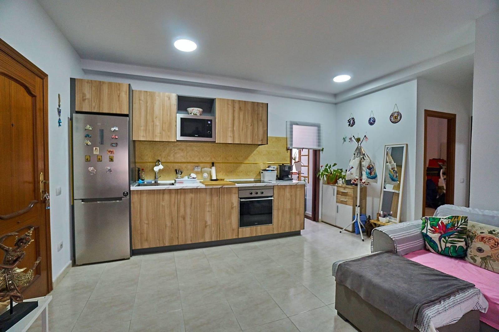 2 bedroom Flat for sale in Las Palmas de Gran Canaria with garage - € 257,000 (Ref: 9308511)