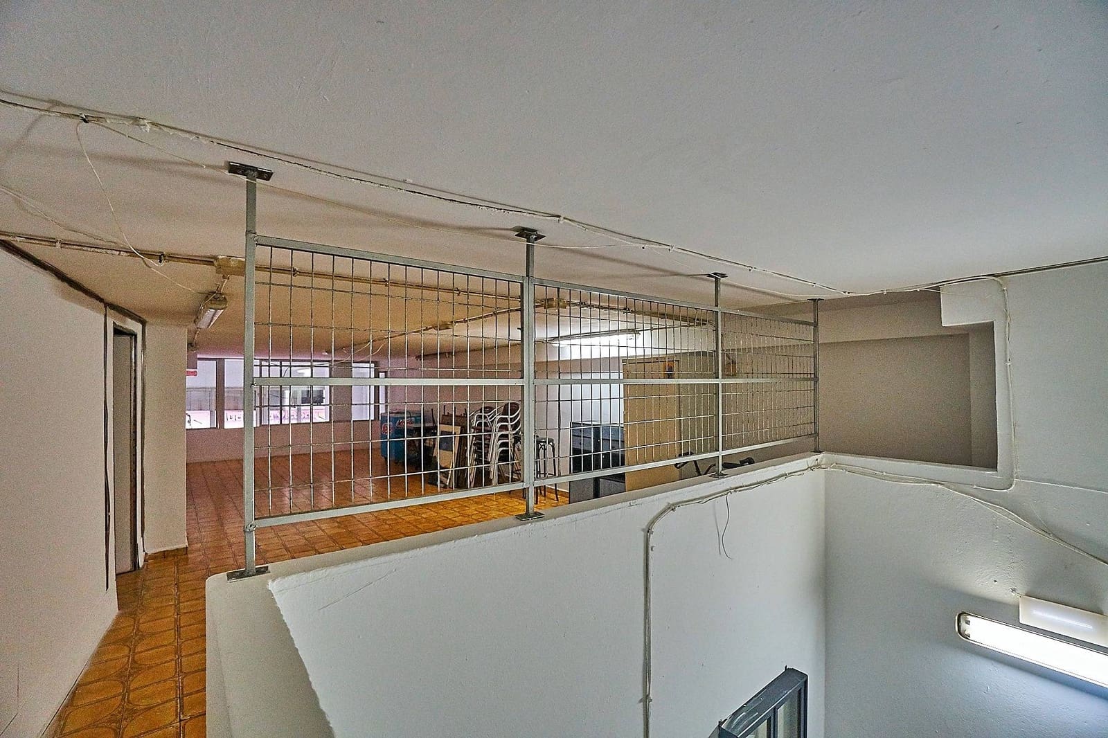 Commercial for sale in Las Palmas de Gran Canaria - € 201,000 (Ref: 9310898)