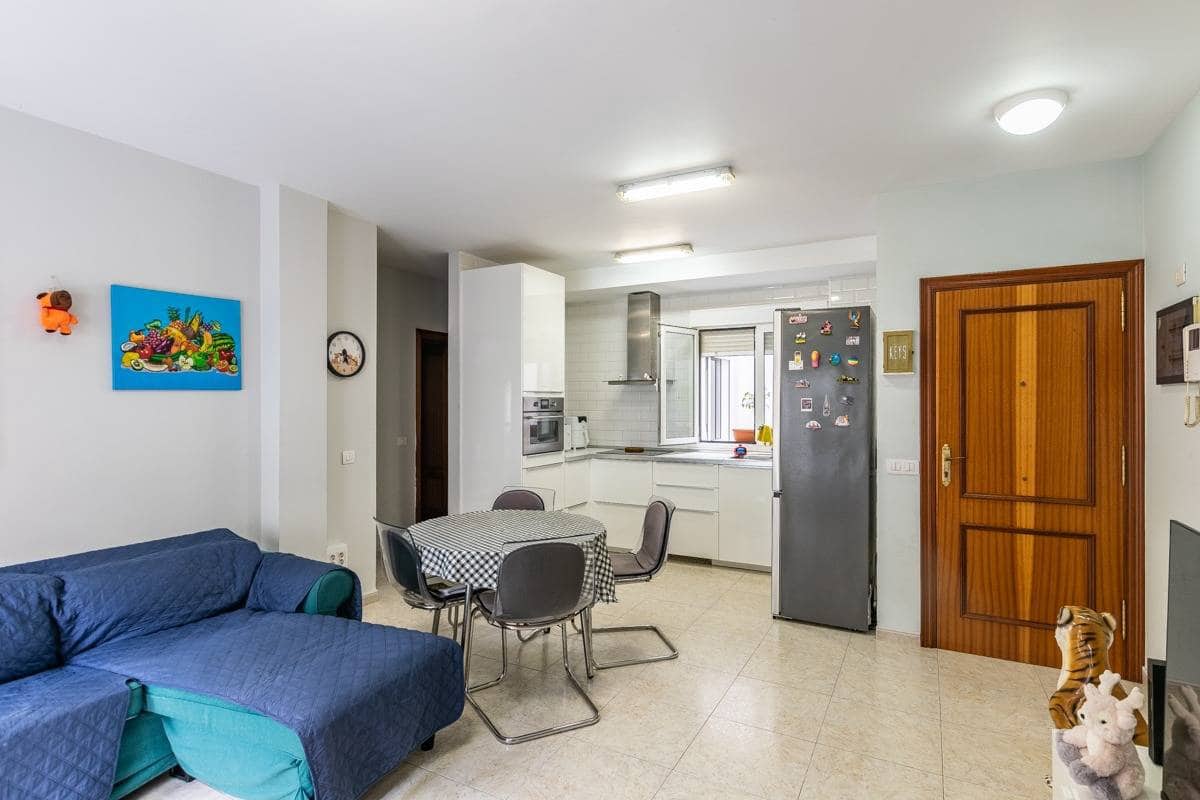 2 soverom Leilighet til salgs i Las Palmas de Gran Canaria - € 225 000 (Ref: 9312881)