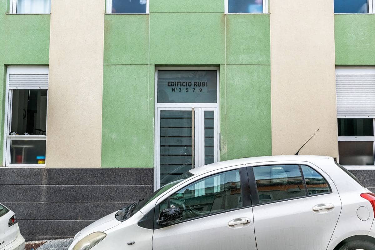 2 soverom Leilighet til salgs i Las Palmas de Gran Canaria - € 225 000 (Ref: 9312881)