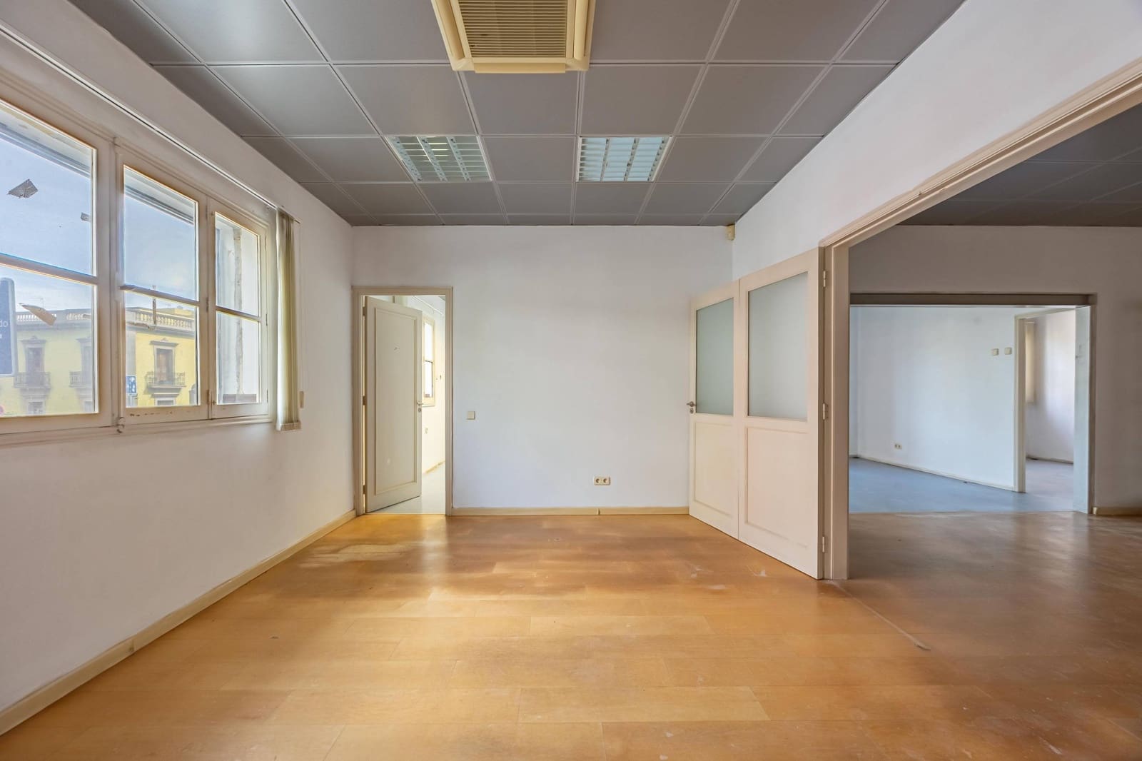 Piso de 8 habitaciones en Las Palmas de Gran Canaria en venta - 380.000 € (Ref: 9321908)