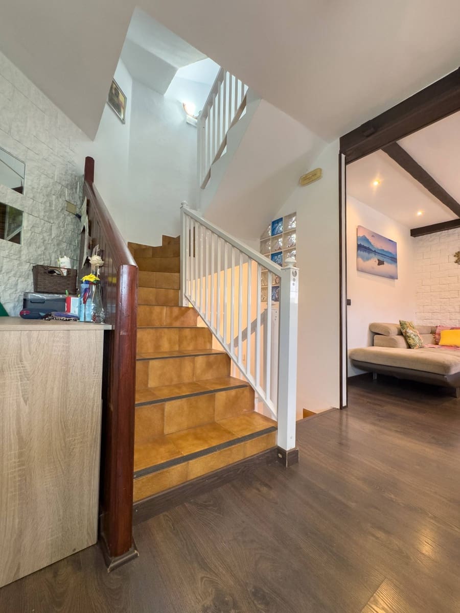 Adosado de 2 habitaciones en Arico en venta con garaje - 305.000 € (Ref: 9321909)