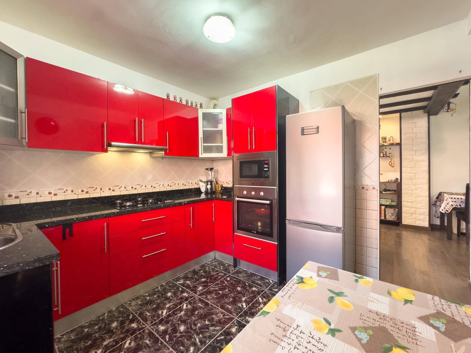 2 bedroom Terraced Villa for sale in Arico with garage - € 299,000 (Ref: 9321909)