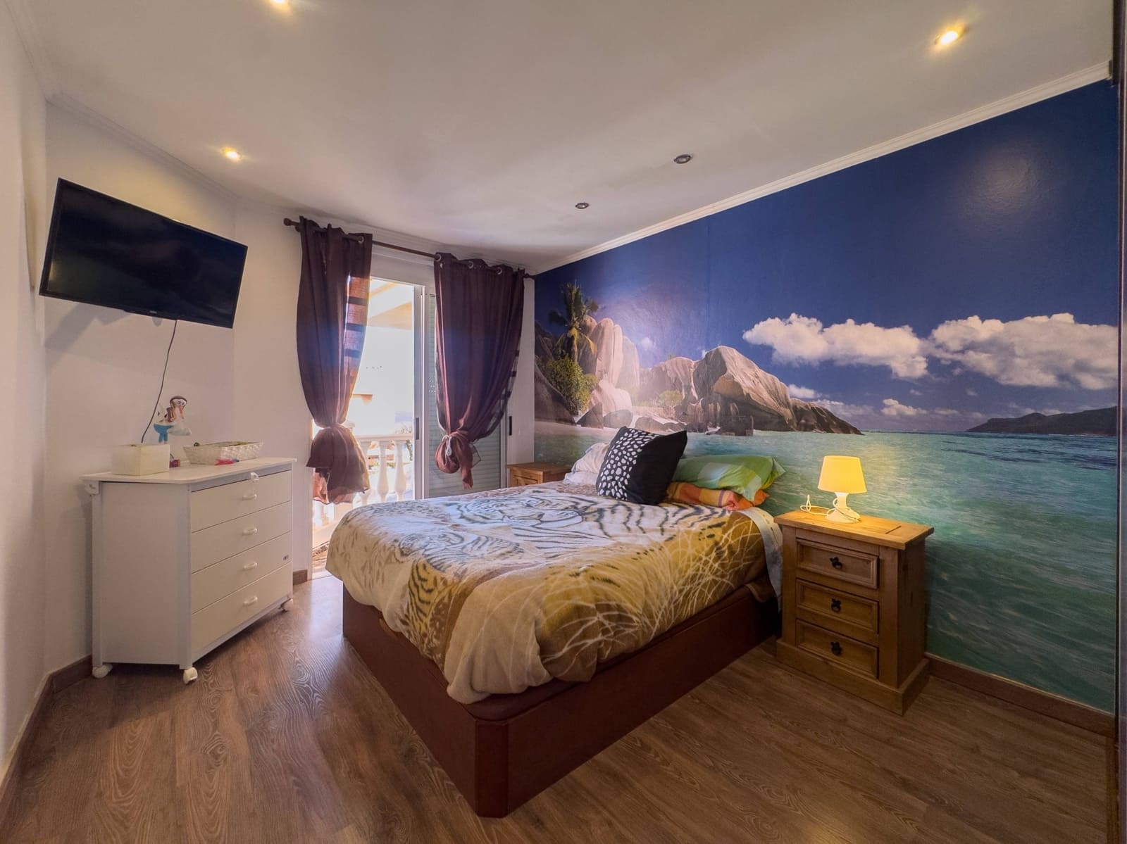 2 camera da letto Villetta a Schiera in vendita in Arico con garage - 299.000 € (Rif: 9321909)