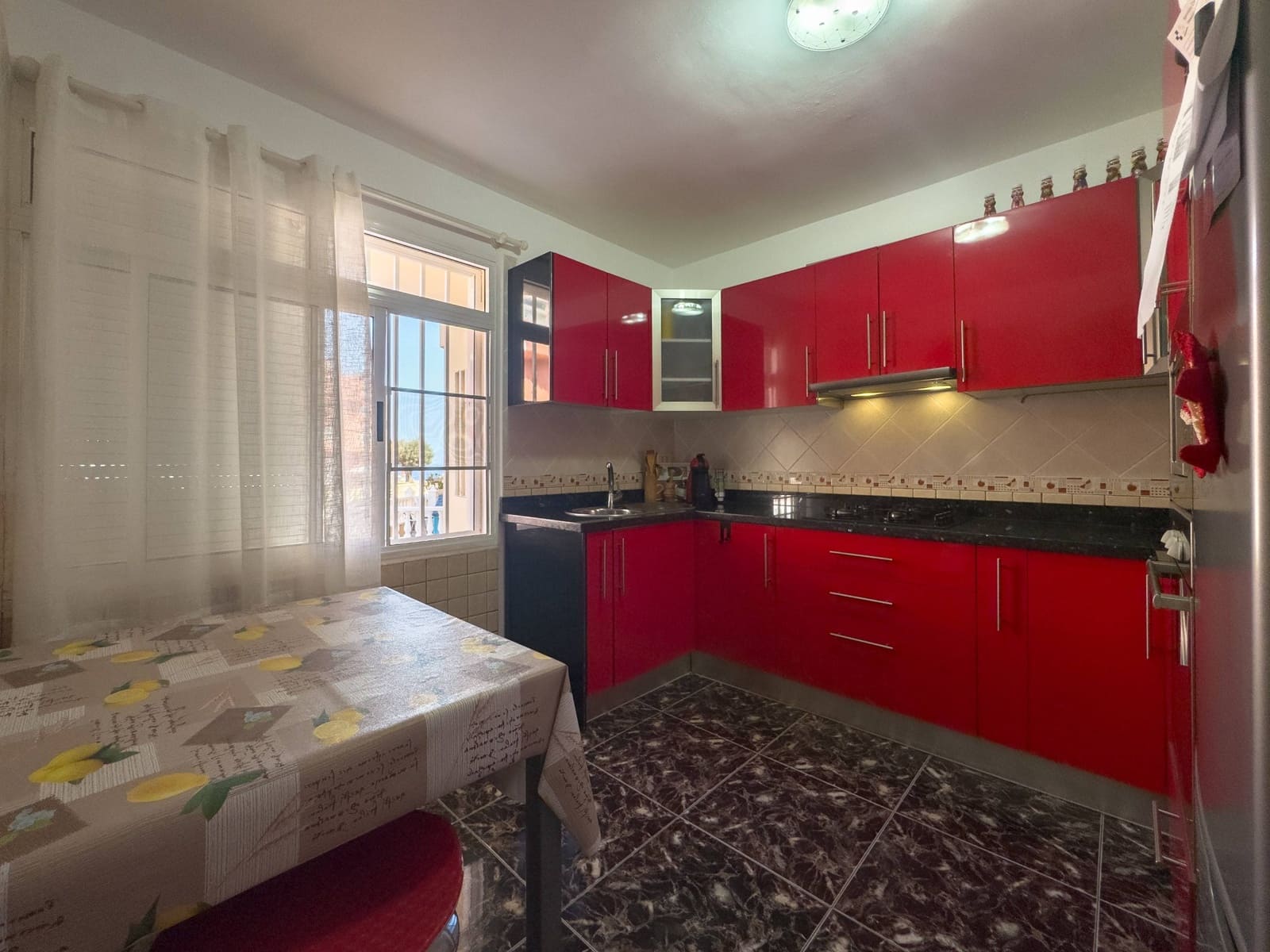 2 bedroom Terraced Villa for sale in Arico with garage - € 299,000 (Ref: 9321909)
