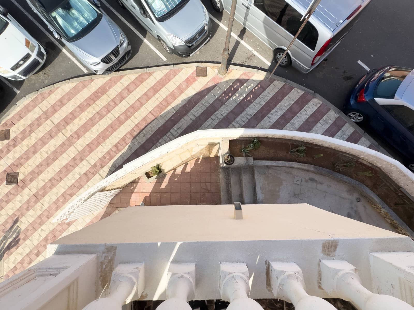 2 bedroom Terraced Villa for sale in Arico with garage - € 299,000 (Ref: 9321909)