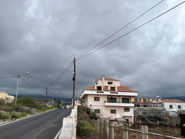 9 soveværelse Villa til salg i Arafo med garage - € 1.075.000 (Ref: 9326467)