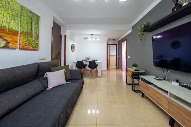 3 makuuhuone Rivitalo myytävänä paikassa Firgas - 245 000 € (Ref: 9349557)