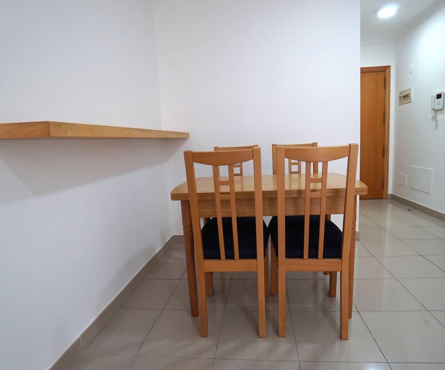 3 slaapkamer Flat te huur in Las Palmas de Gran Canaria met garage - € 1.200 (Ref: 9353621)