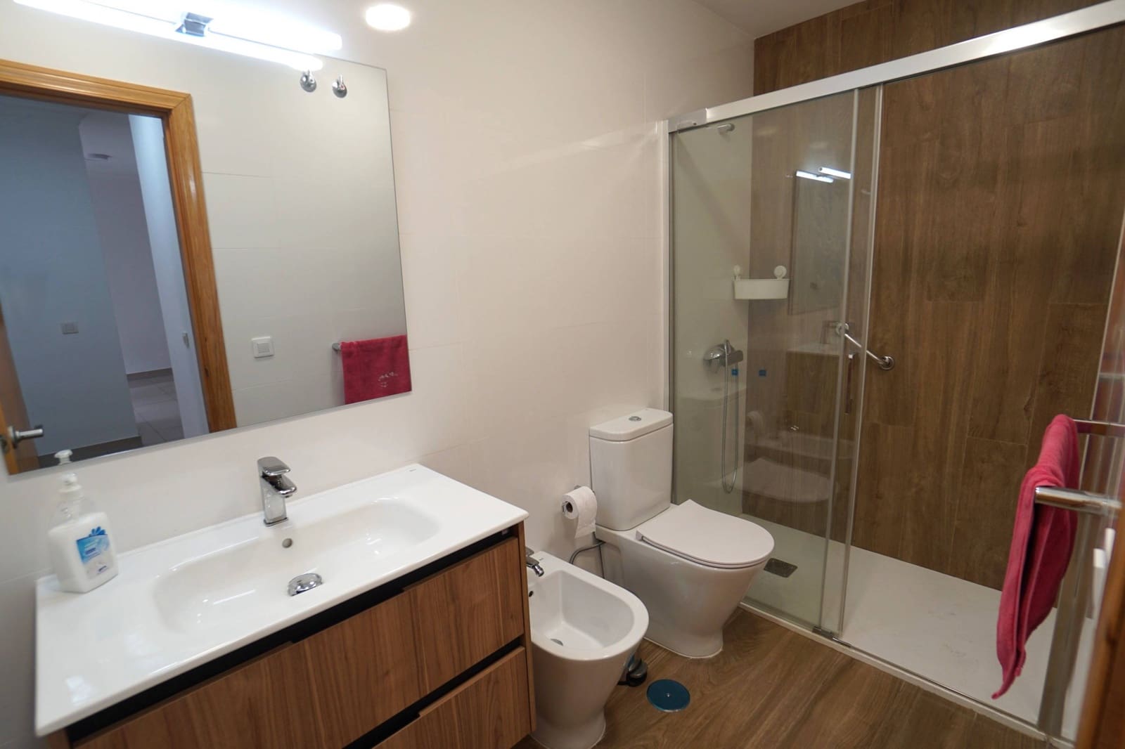 3 slaapkamer Flat te huur in Las Palmas de Gran Canaria met garage - € 1.200 (Ref: 9353621)