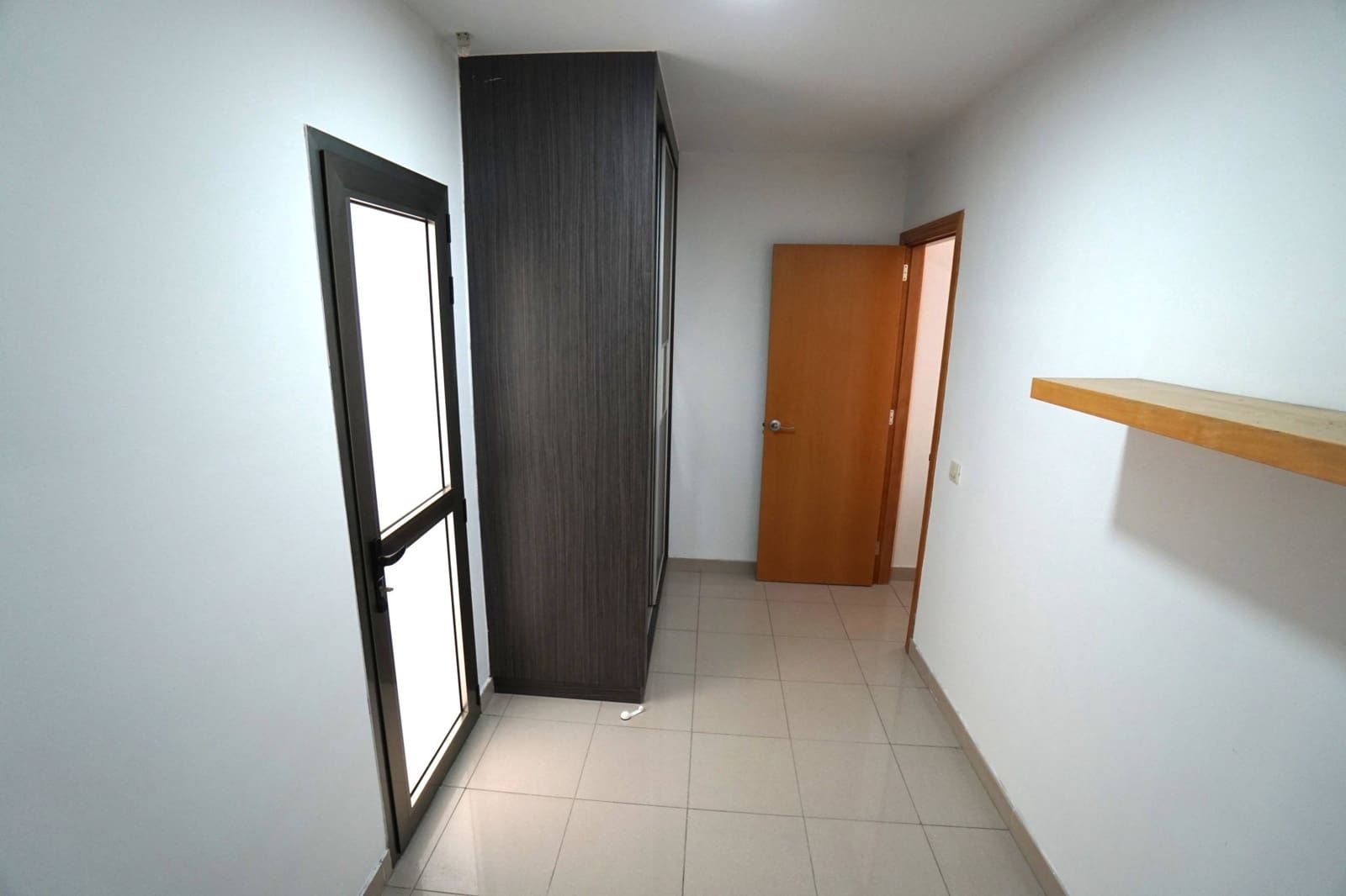 3 slaapkamer Flat te huur in Las Palmas de Gran Canaria met garage - € 1.200 (Ref: 9353621)