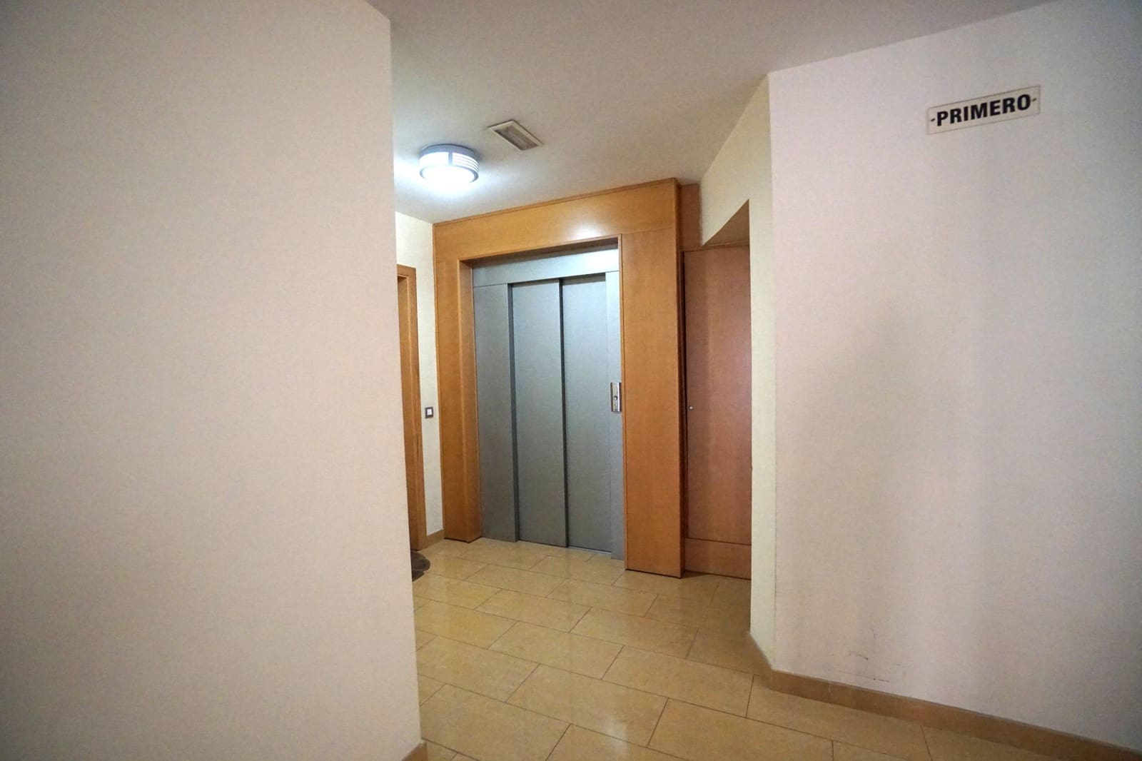 3 slaapkamer Flat te huur in Las Palmas de Gran Canaria met garage - € 1.200 (Ref: 9353621)