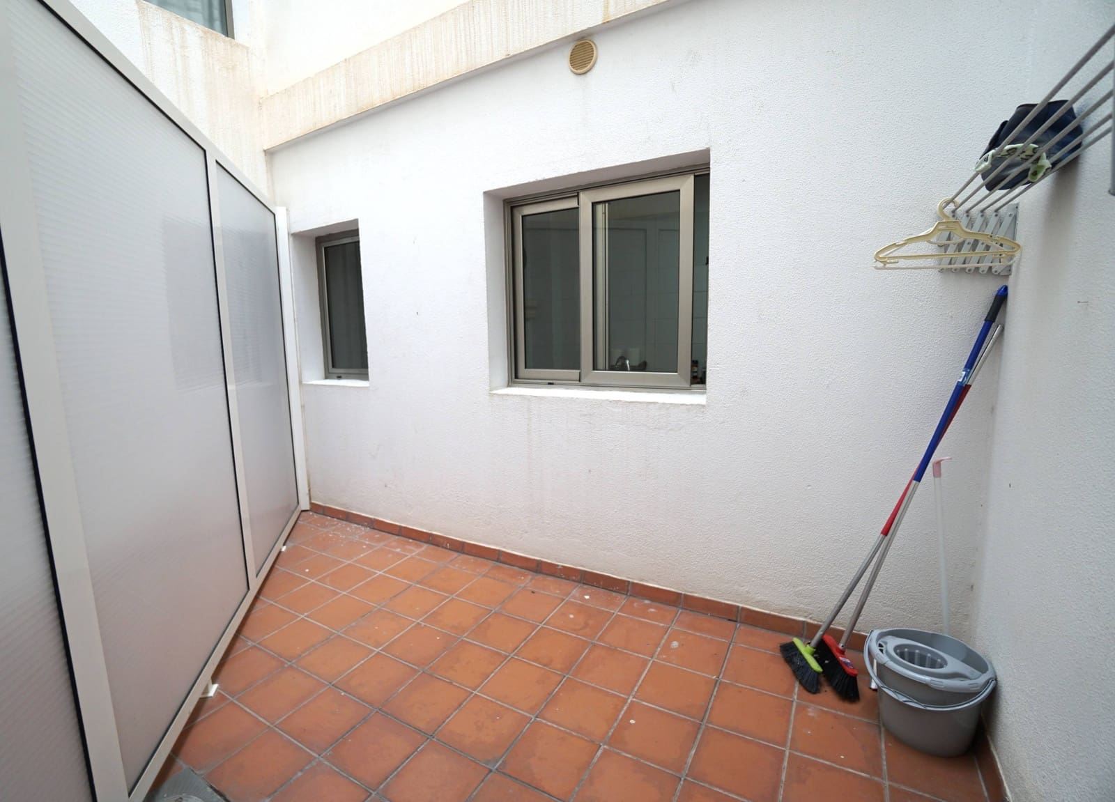 3 slaapkamer Flat te huur in Las Palmas de Gran Canaria met garage - € 1.200 (Ref: 9353621)