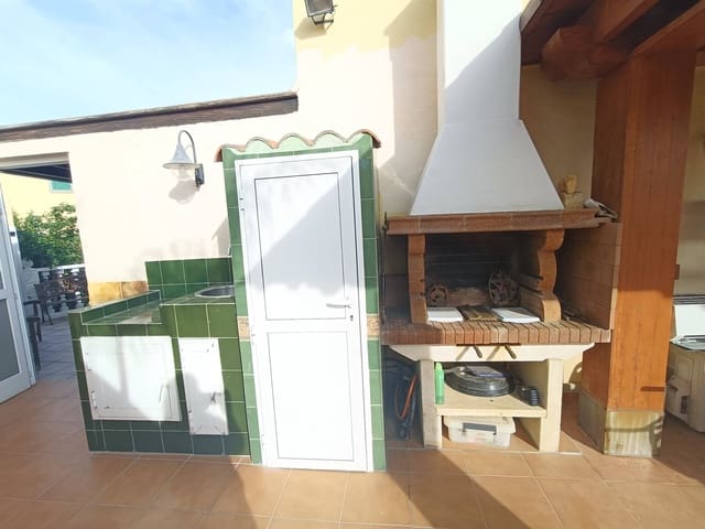 2 soverom Kjedet enebolig til leie i San Bartolomé de Tirajana - € 1 400 (Ref: 9353622)