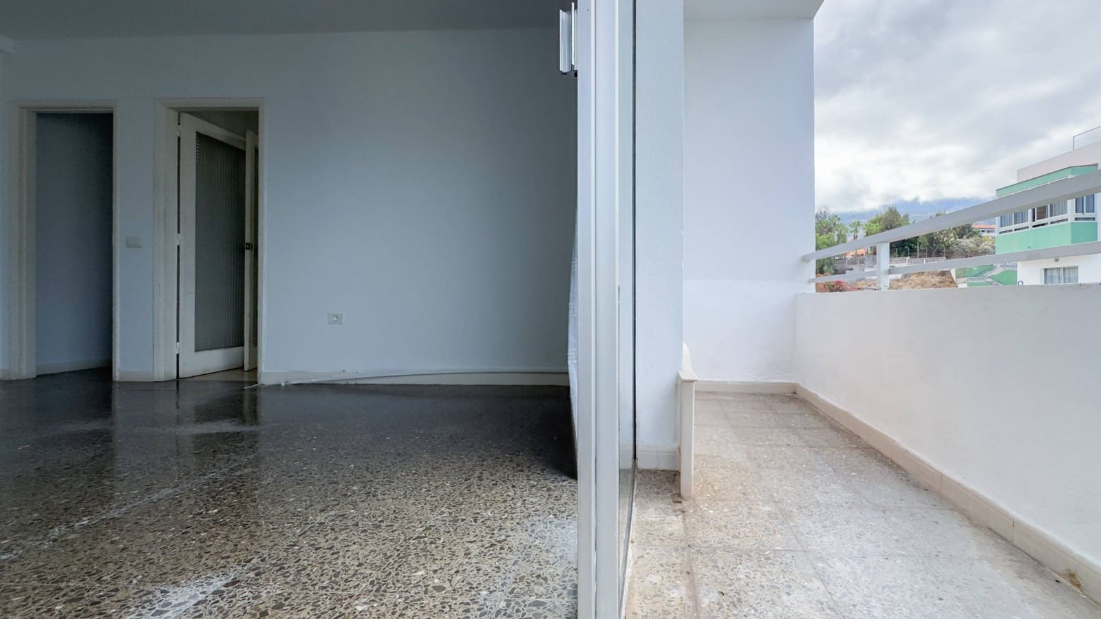 3 bedroom Flat for sale in Puerto de la Cruz - € 255,000 (Ref: 9355850)