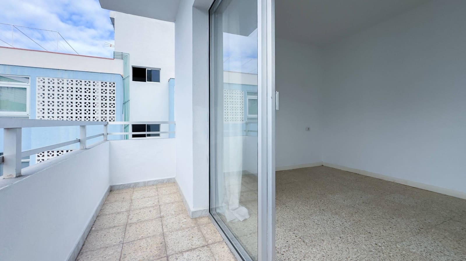 3 bedroom Flat for sale in Puerto de la Cruz - € 255,000 (Ref: 9355850)