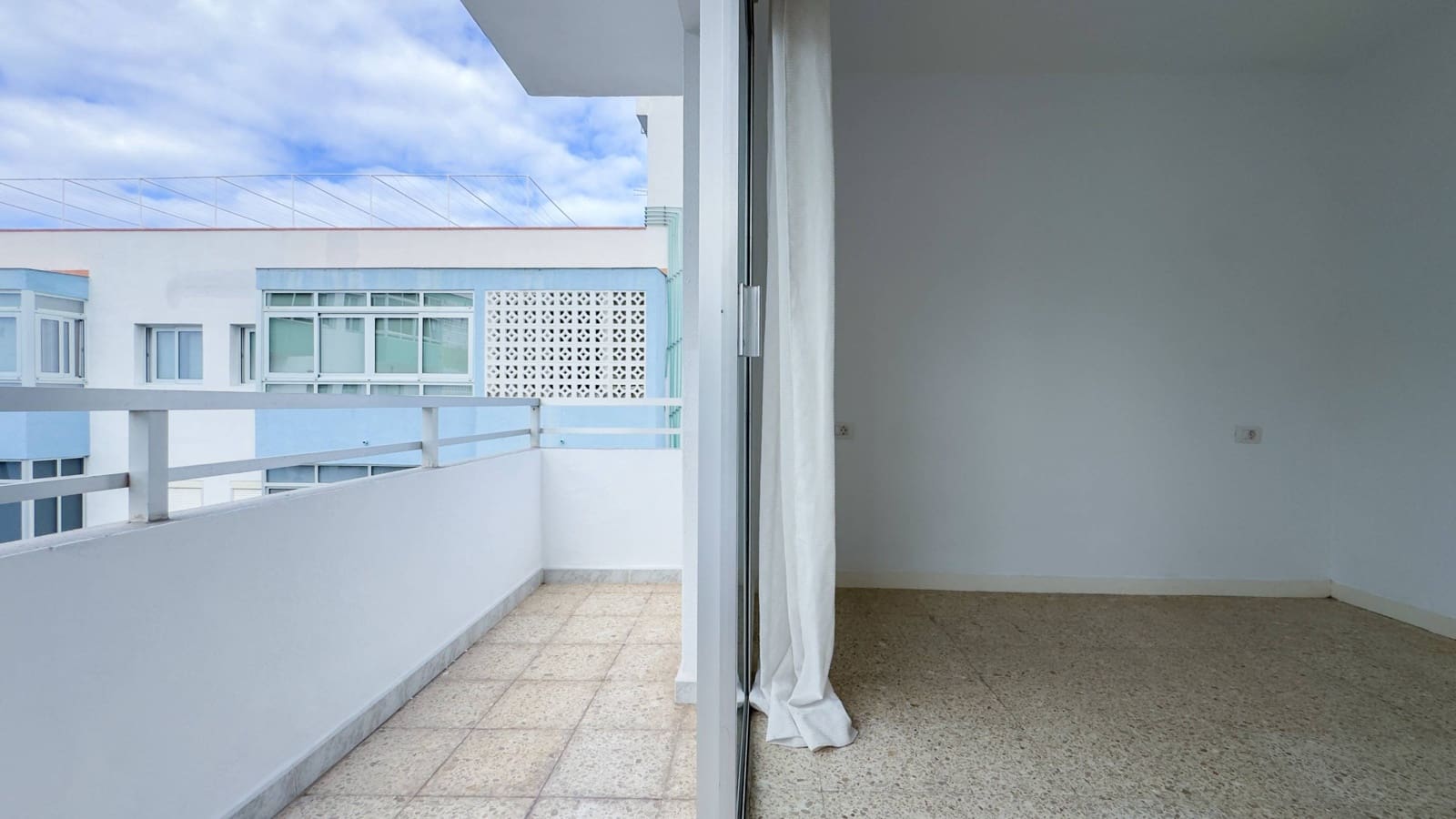 3 quarto Apartamento para venda em Puerto de la Cruz - 255 000 € (Ref: 9355850)
