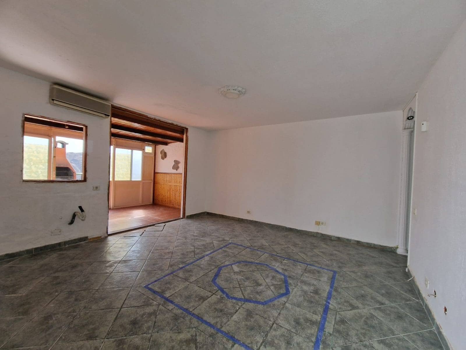 2 bedroom Apartment for sale in Mogan with pool - € 185,000 (Ref: 9357207)