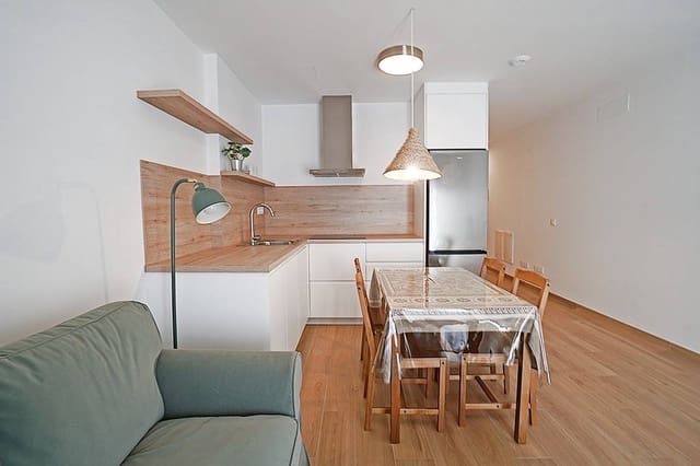 Studio for sale in Las Palmas de Gran Canaria - € 275,000 (Ref: 9359598)