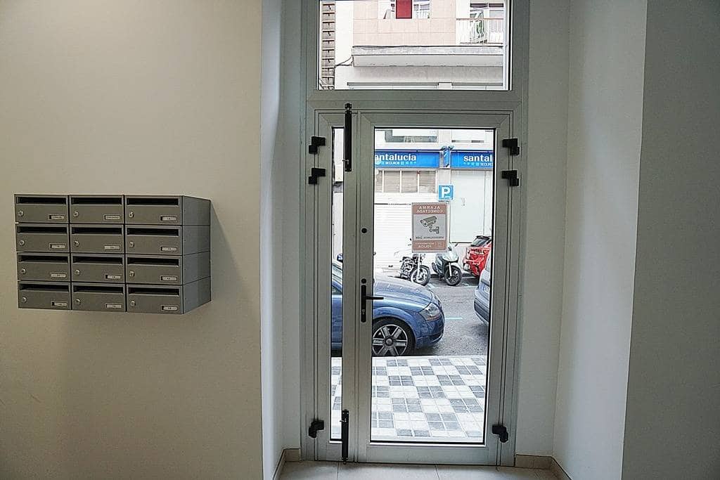 Studio til salg i Las Palmas de Gran Canaria - € 250.000 (Ref: 9359598)