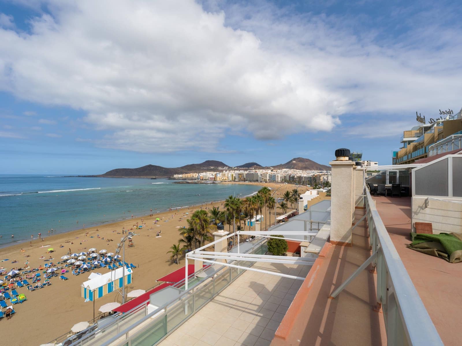 6 soverom Penthouse til salgs i Las Palmas de Gran Canaria med garasje - € 3 500 000 (Ref: 9367510)