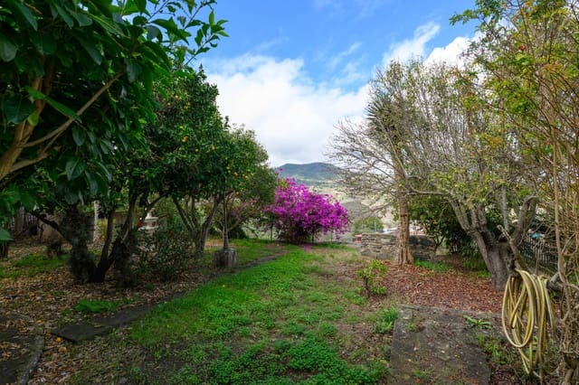 5 slaapkamer Villa te koop in Teror met garage - € 700.000 (Ref: 9367514)