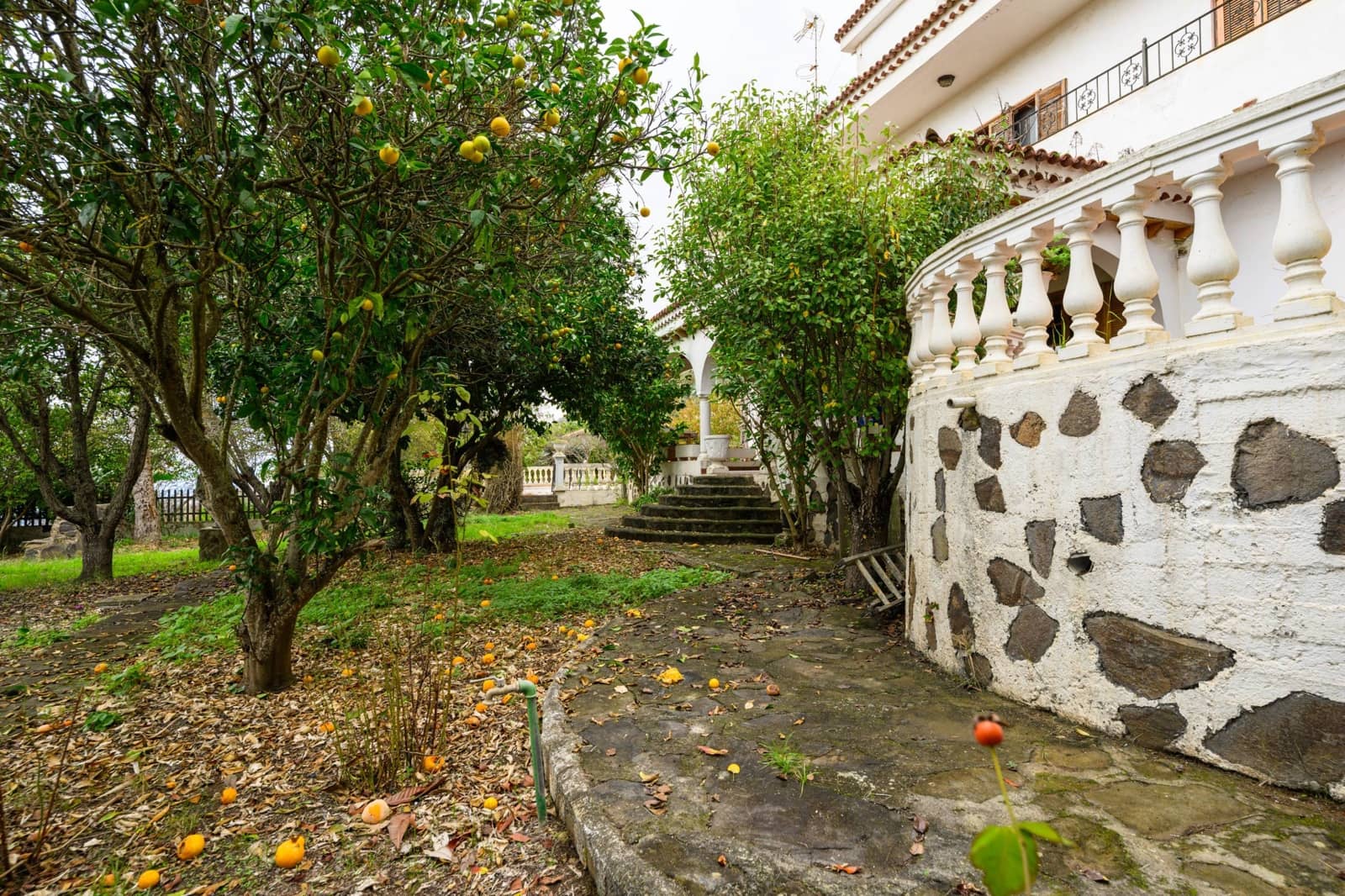 5 slaapkamer Villa te koop in Teror met garage - € 700.000 (Ref: 9367514)