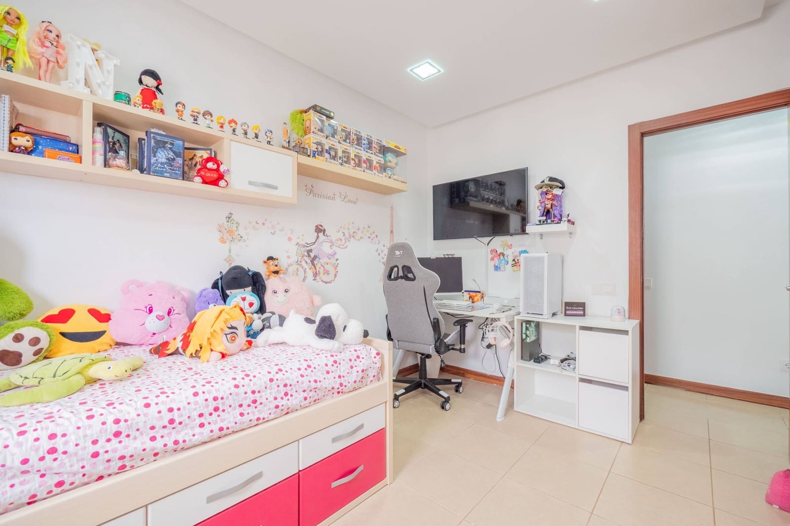 3 bedroom Flat for sale in Las Palmas de Gran Canaria with garage - € 207,000 (Ref: 9375341)