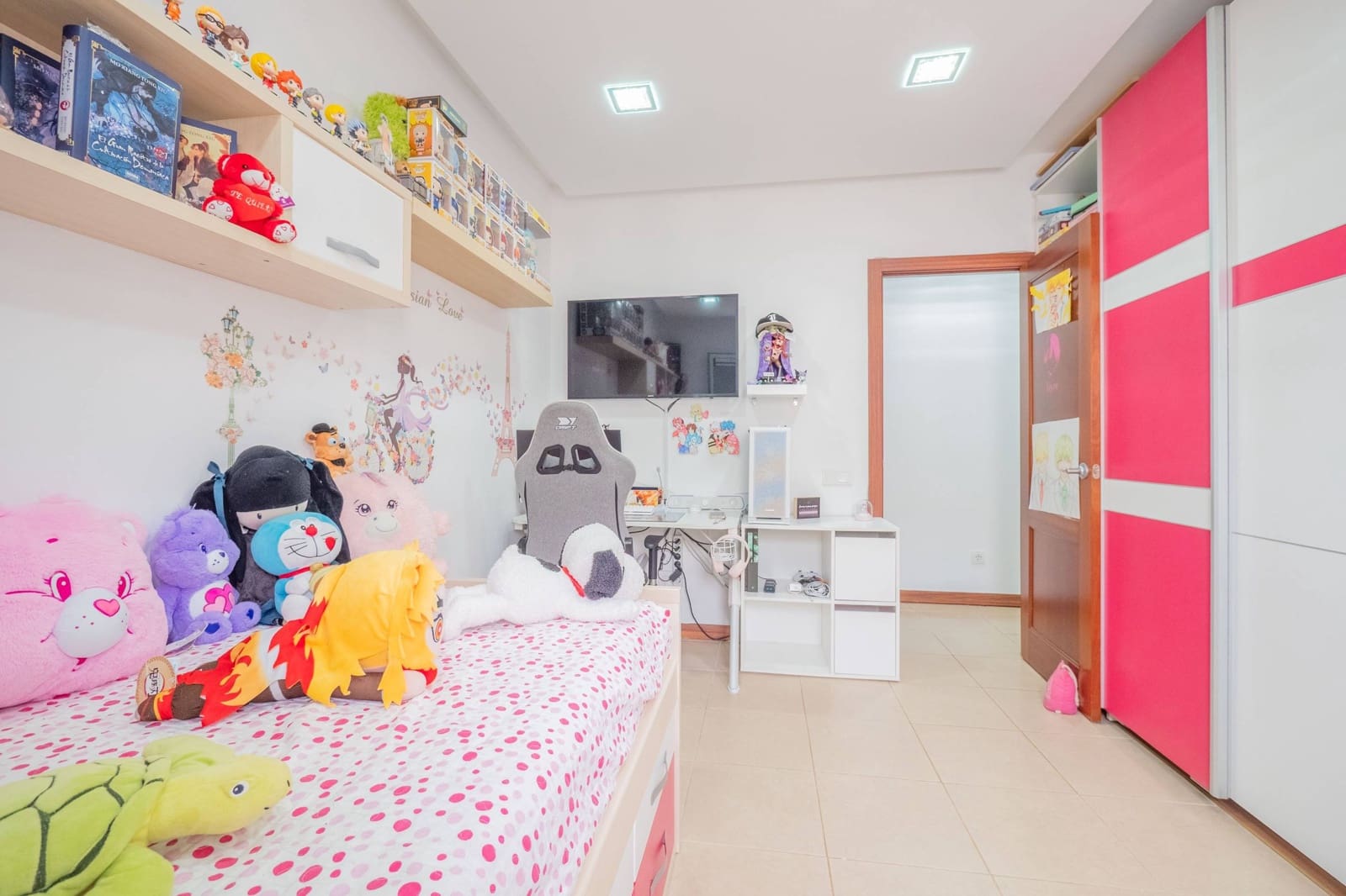 3 bedroom Flat for sale in Las Palmas de Gran Canaria with garage - € 207,000 (Ref: 9375341)