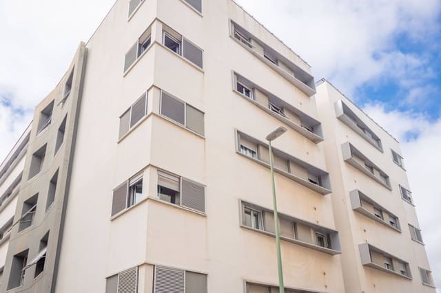 3 quarto Apartamento para venda em Las Palmas de Gran Canaria com garagem - 180 000 € (Ref: 9375341)