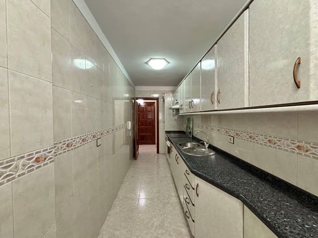 3 soveværelse Lejlighed til salg i Chamberi, Santa Cruz de Tenerife - € 209.500 (Ref: 9375342)