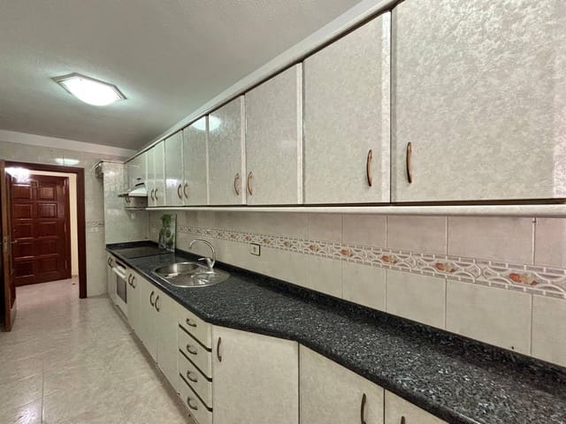 3 soveværelse Lejlighed til salg i Chamberi, Santa Cruz de Tenerife - € 209.500 (Ref: 9375342)