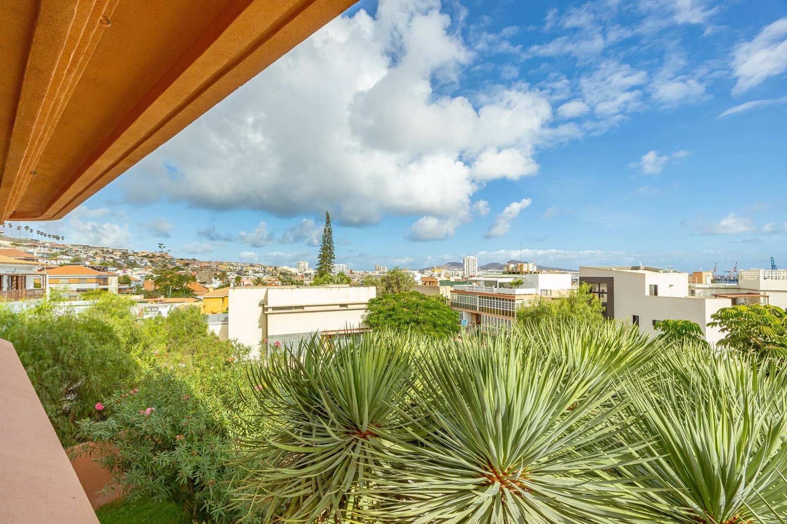 6 camera da letto Villa in vendita in Las Palmas de Gran Canaria con garage - 1.500.000 € (Rif: 9379030)
