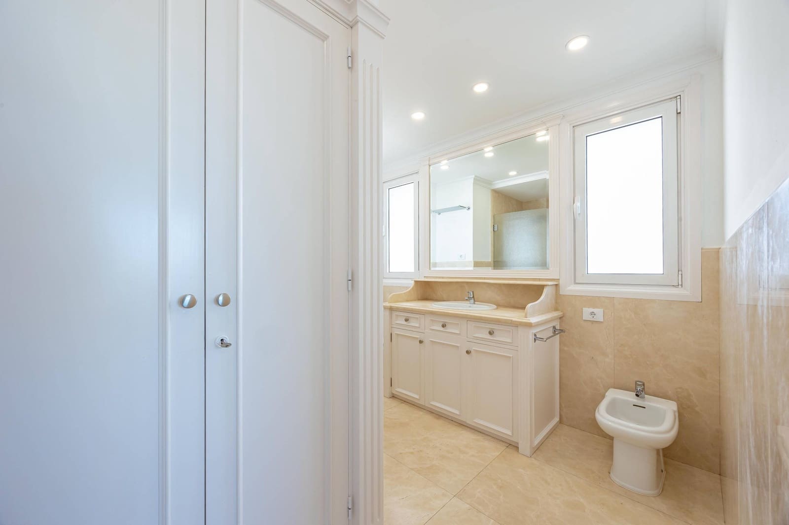 6 camera da letto Villa in vendita in Las Palmas de Gran Canaria con garage - 1.500.000 € (Rif: 9379030)