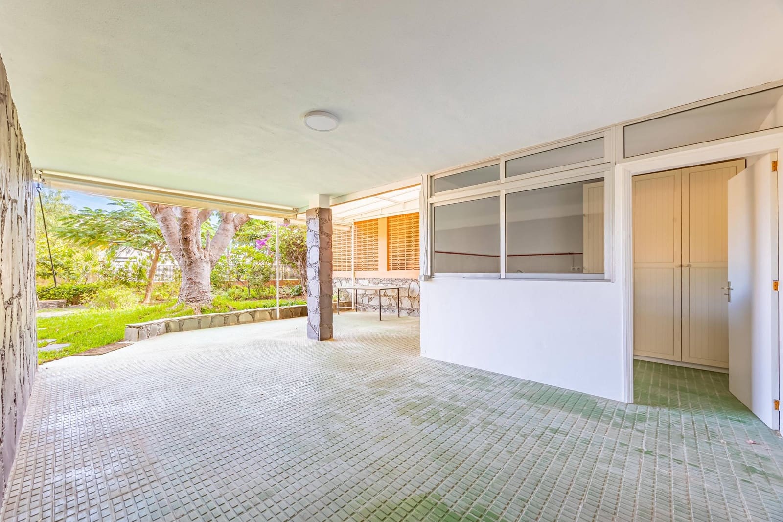 6 camera da letto Villa in vendita in Las Palmas de Gran Canaria con garage - 1.500.000 € (Rif: 9379030)