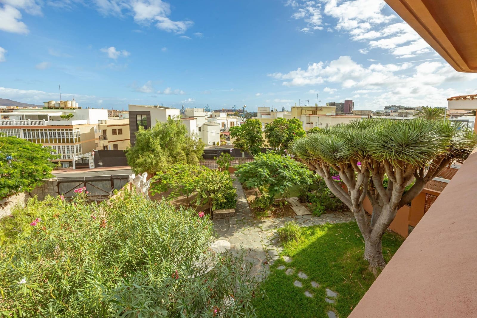 6 camera da letto Villa in vendita in Las Palmas de Gran Canaria con garage - 1.500.000 € (Rif: 9379030)