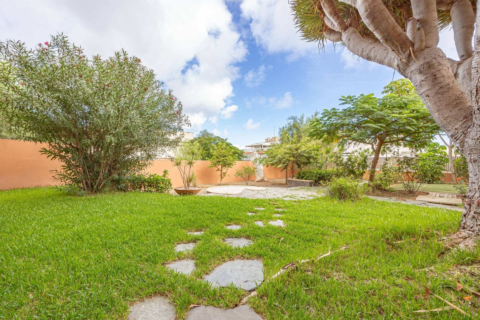 6 camera da letto Villa in vendita in Las Palmas de Gran Canaria con garage - 1.500.000 € (Rif: 9379030)