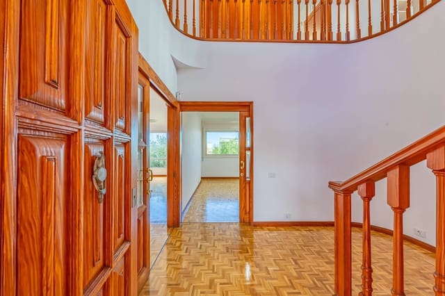 6 soveværelse Villa til salg i Ciudad Jardín, Las Palmas de Gran Canaria med garage - € 1.500.000 (Ref: 9379030)