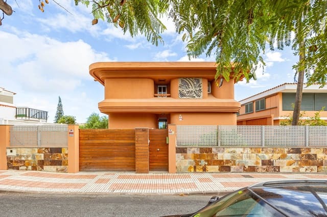 6 makuuhuone Huvila myytävänä paikassa Ciudad Jardín, Las Palmas de Gran Canaria mukana 
autotalli - 1 500 000 € (Ref: 9379030)